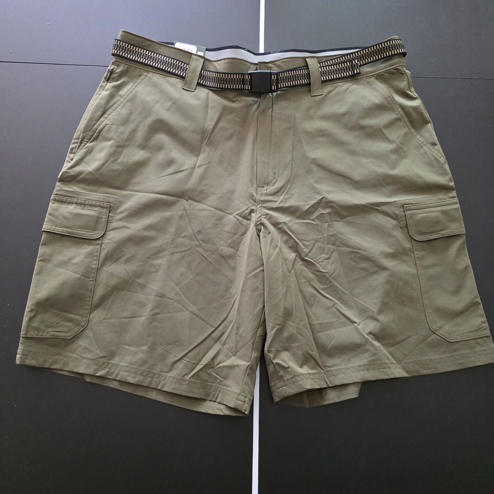 Orvis Men's Khaki Cargo Shorts